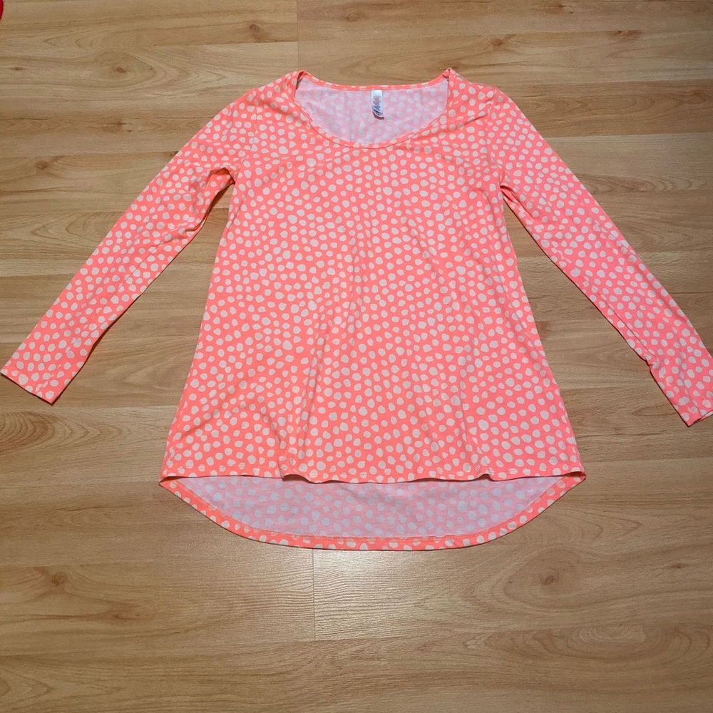 LuLaRoe Lynnae top. Size XS